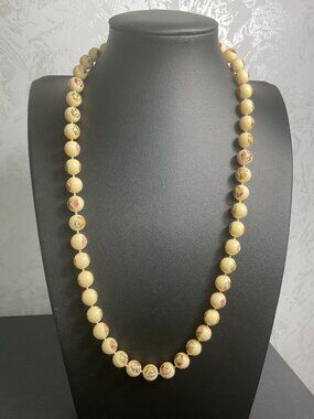 Vintage Cream Hand Painted Floral Beaded Necklace Cottagecore Coquette Romantic